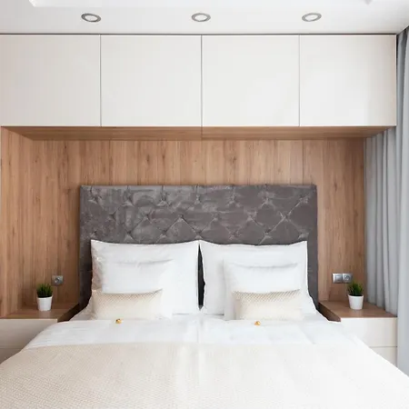 Luxury & Air-Conditioned Osko Apartment Near The City Center Prague Exterior photo
